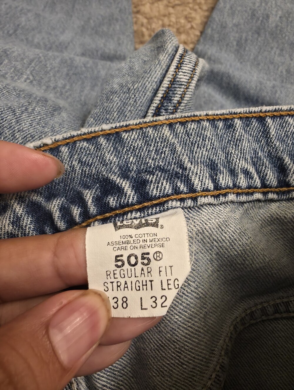 Levis - Picture 5 of 5